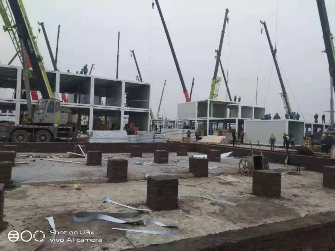 托举生命的“方舟”，紧急驰援西安高新方舱医院建设